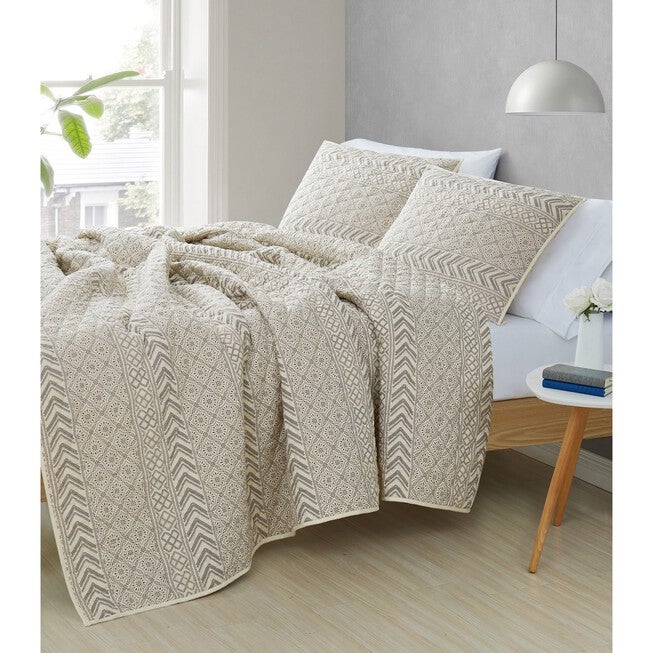 Chase 3 Piece Quilt Set, , on-hover image number null