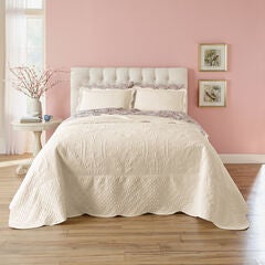 Lily Damask Bedspread