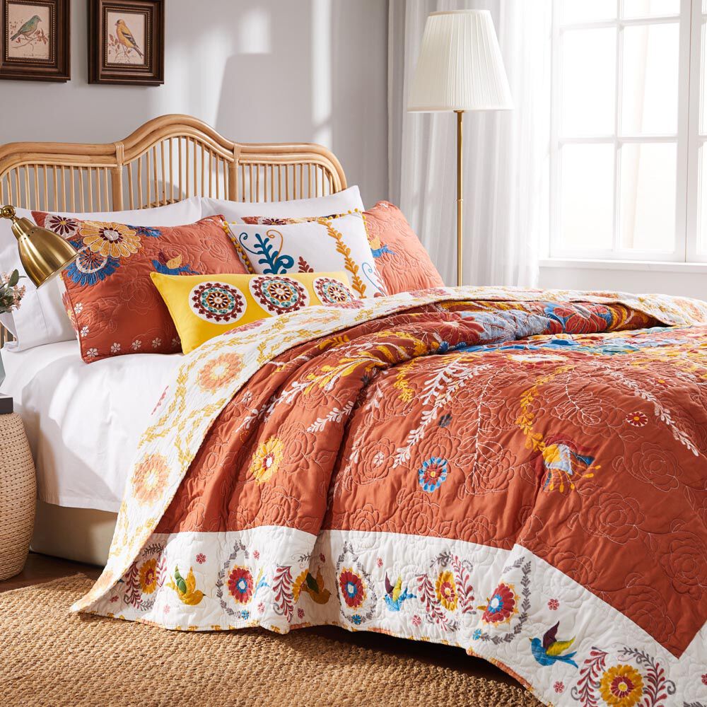 thumbnail interactive-video image 1 of Greenland Bohemian King Quilt Set – Reversible Floral Medallion – 100% Cotton, 95x105 Inches 1 of 5