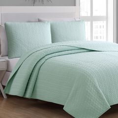 Estate Collection Tristan Quilt Set