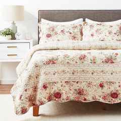 Antique Rose Quilt And Pillow Sham Set