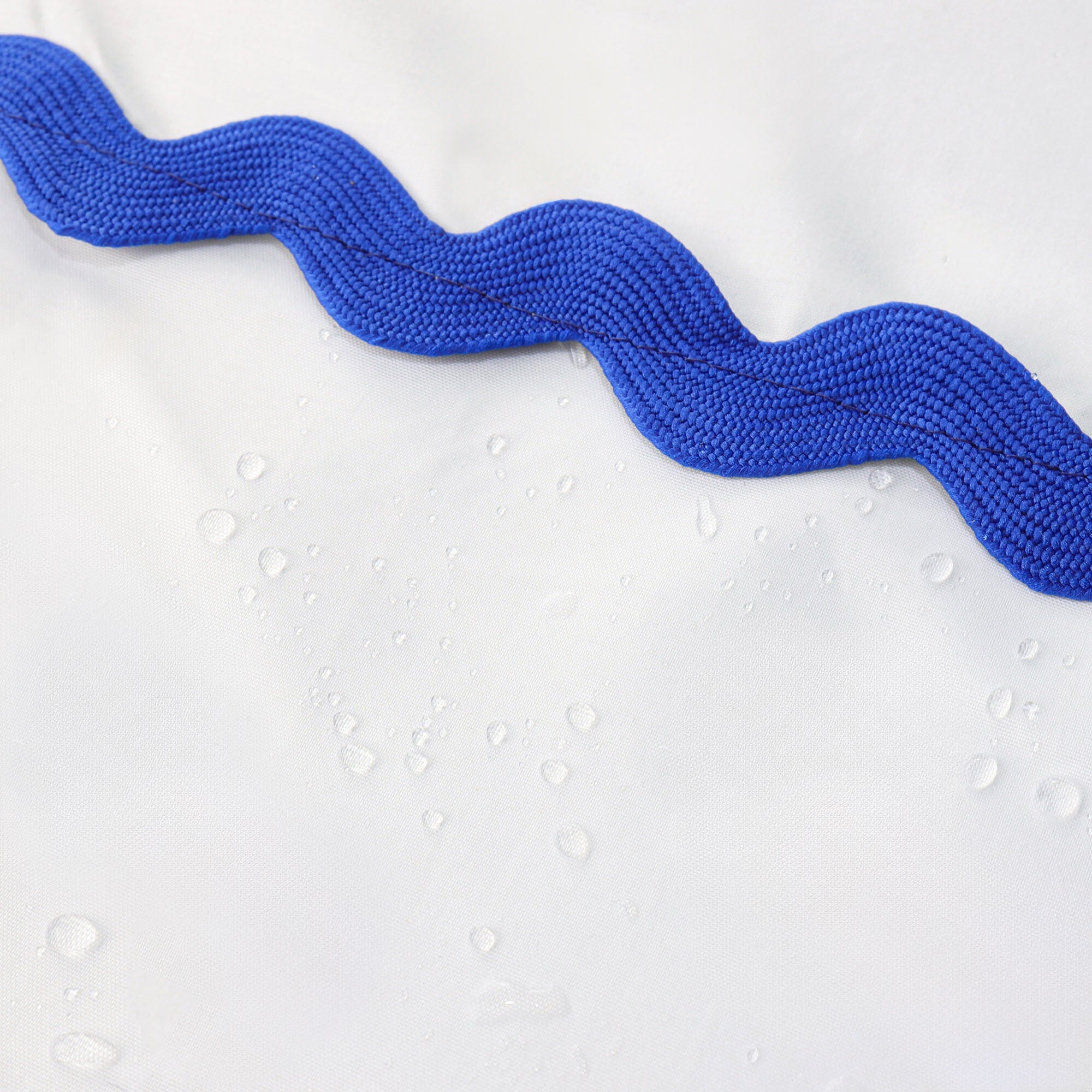 Scalloped Fabric Shower Curtain, BLUE, alternate image number 3