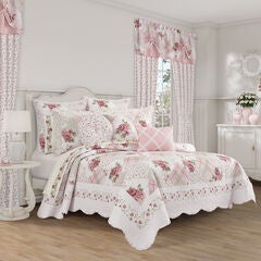 Bungalow 3 Piece Quilt Set