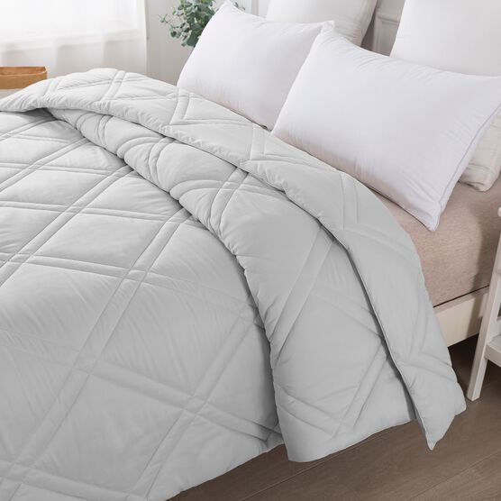 Double Diamond Down Alternative Comforter, , alternate image number null