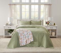 Lily Damask Bedspread
