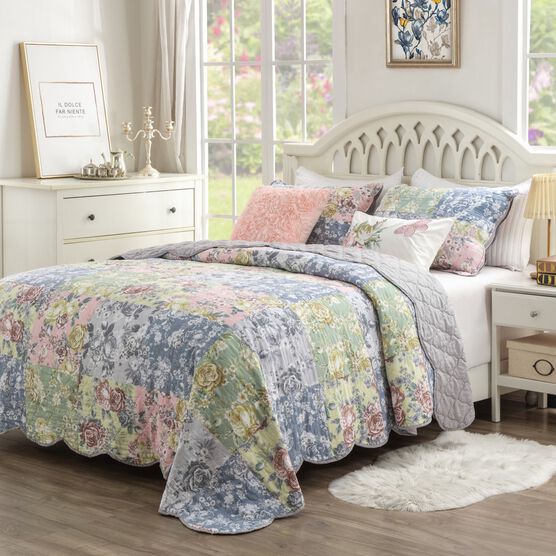 Emma Traditional Patchwork Quilt And Pillow Sham Set, , on-hover image number null