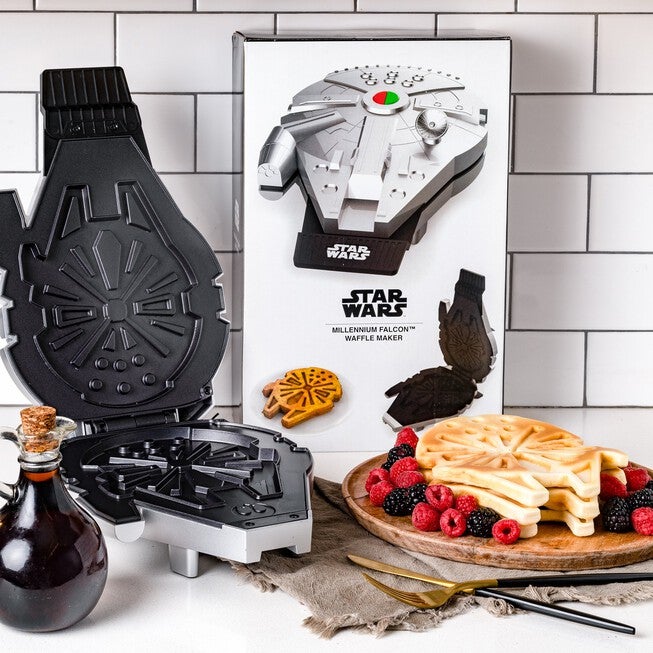 Star Wars Deluxe Millennium Falcon Waffle Maker, SILVER, hi-res image number null