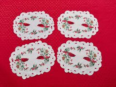 Set of 4 Embroidered Cut-Out Placemats
