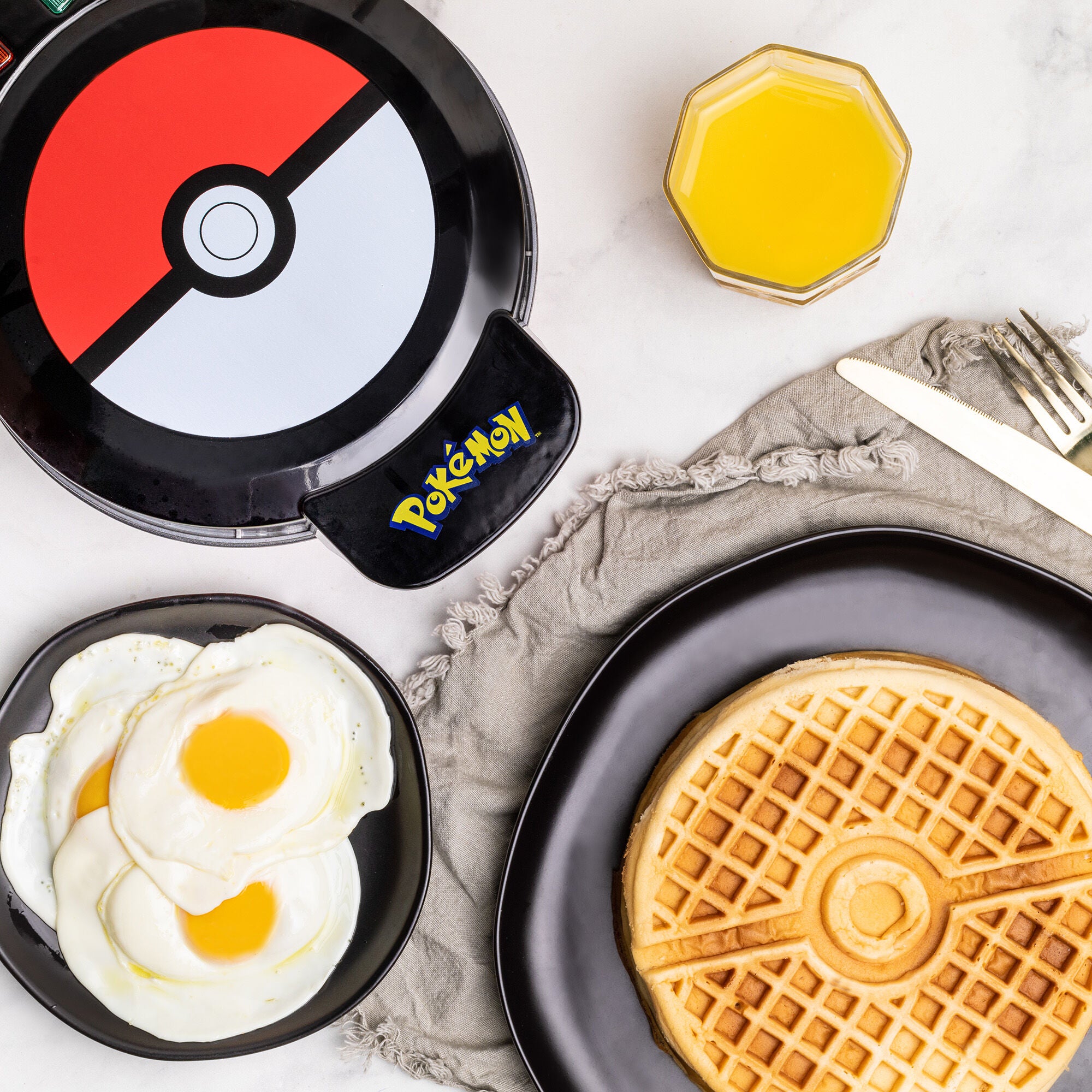 Pok&eacute;mon Waffle Maker, MULTICOLOR, hi-res image number 0