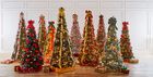 Scallop Edge Border Christmas Tree Skirt , RED, hi-res image number null