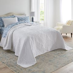 Comfort Cloud Bedspread