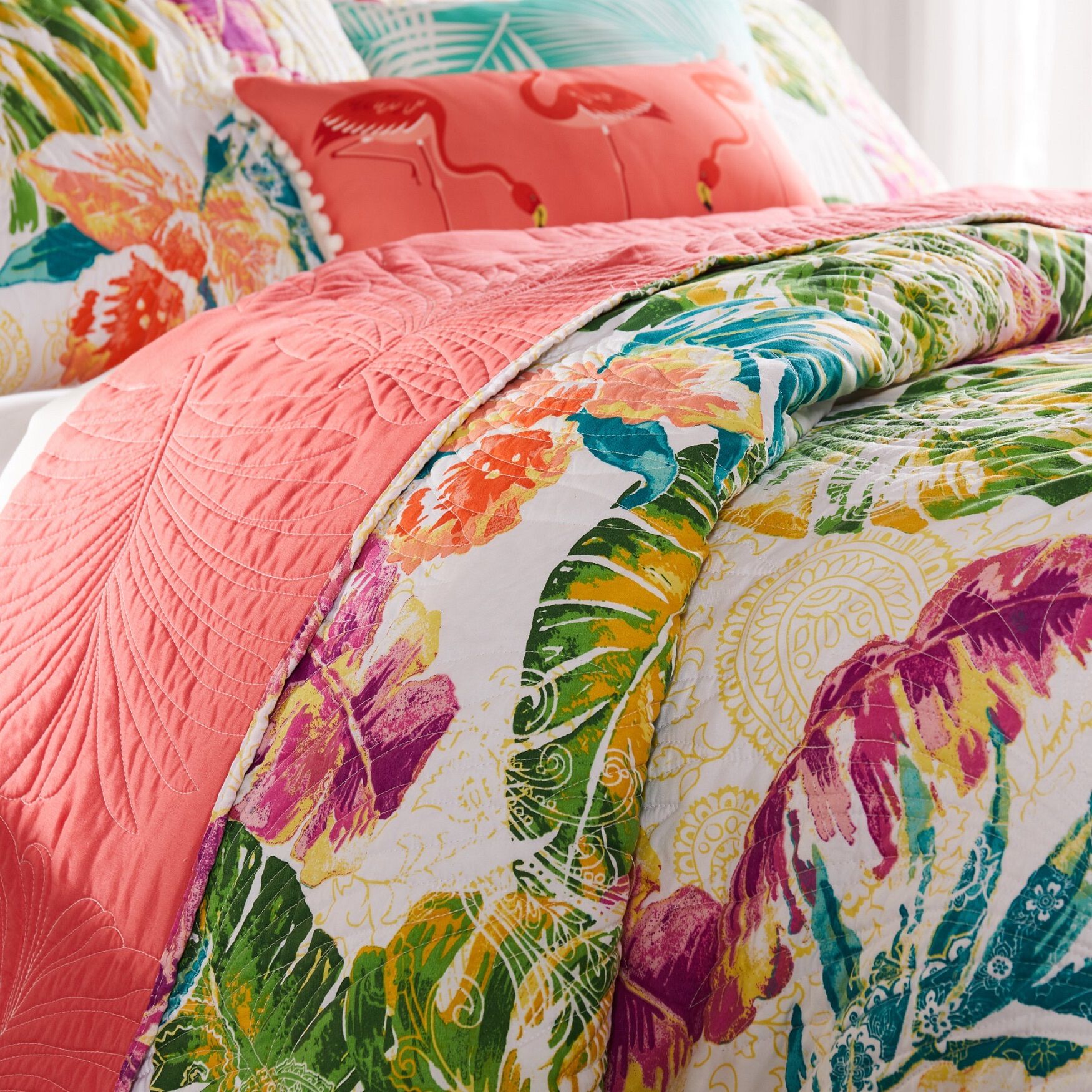 Tropics Quilt And Pillow Sham Set, , alternate image number 2