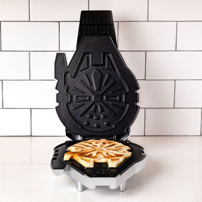 Star Wars Deluxe Millennium Falcon Waffle Maker, SILVER, alternate image number null