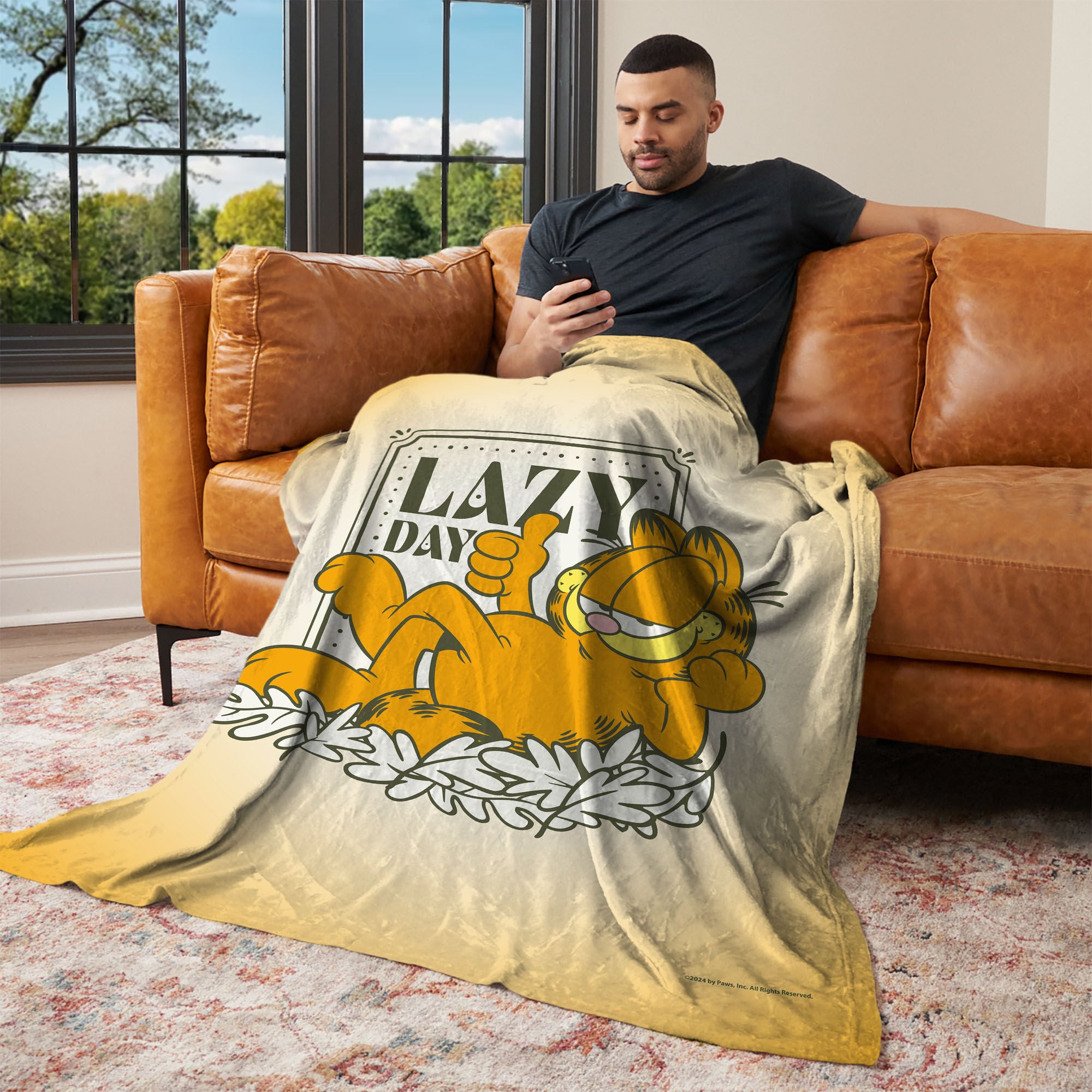 Nickelodeon Garfield Lazy Day Silk Touch Throw Blanket 50x60 Inches, TAN, alternate image number 2