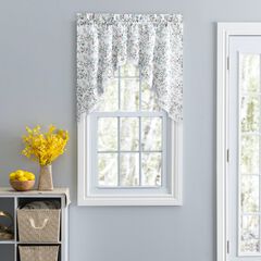Country Floral Ruffled Swag