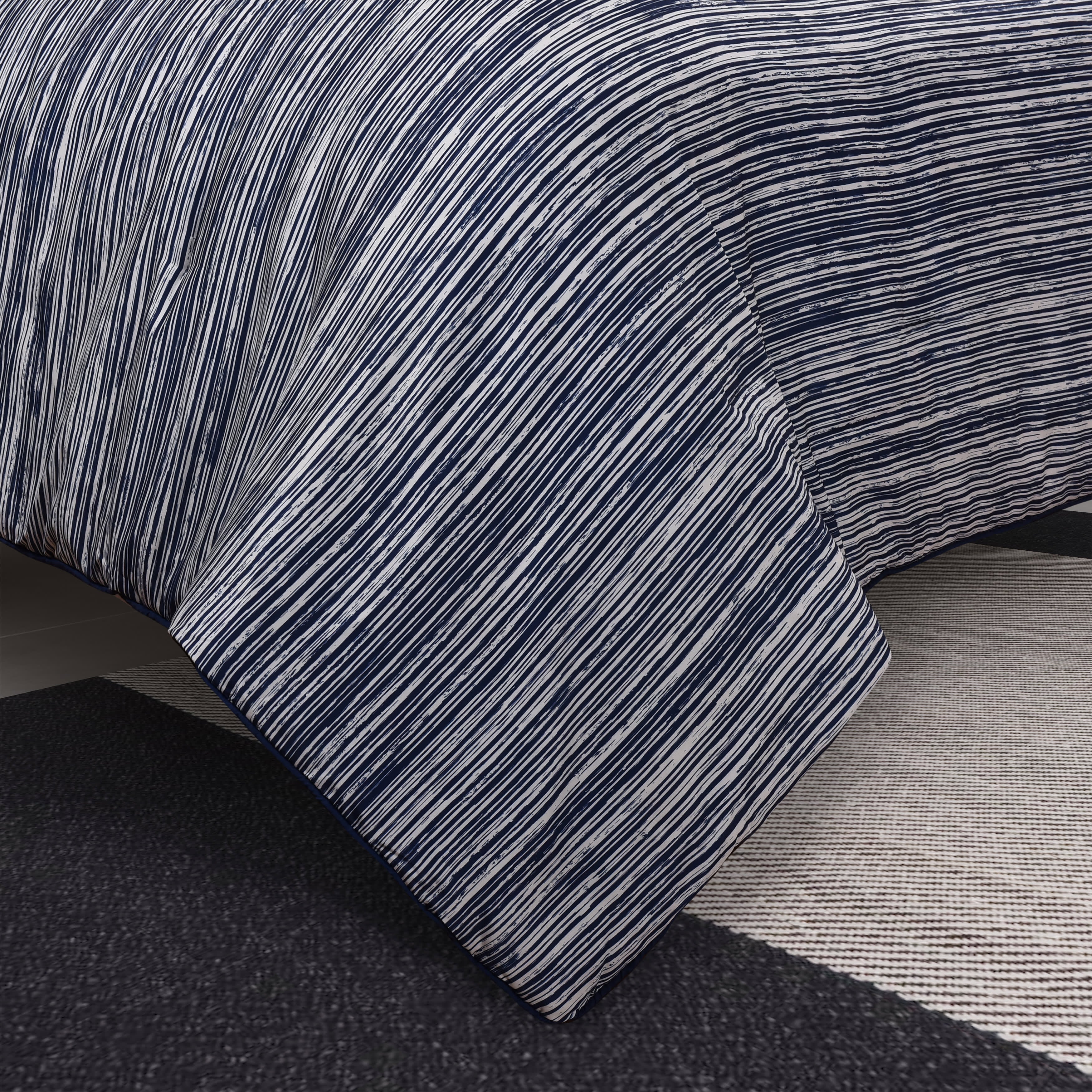 Dalton 3 Piece Comforter Set, NAVY, alternate image number 1