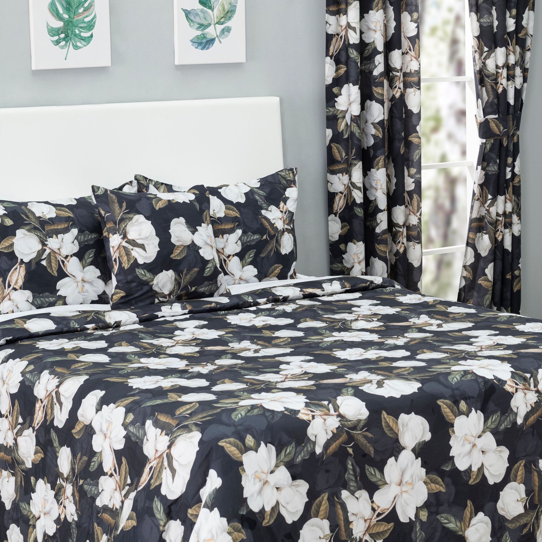Magnolia Comforter Set, BLACK, hi-res image number 0
