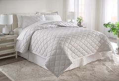 BH Studio Jersey Quilt Set