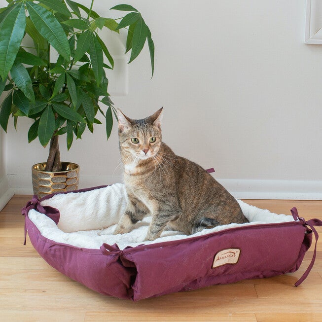 2-In-1 Cat Pet Bed & Fleece Mat, Burgundy/Ivory, , alternate image number null