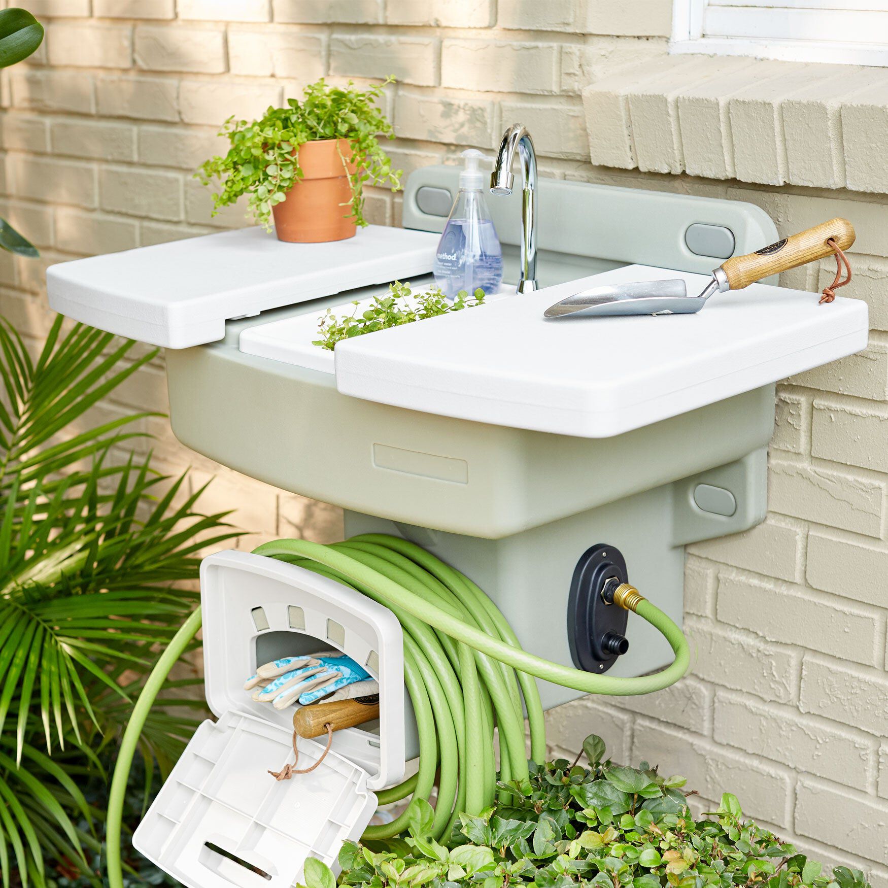 Outdoor Garden Sink with Hose Holder