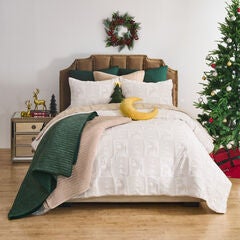 Reindeer Games Holiday Matelassé Coverlet Set