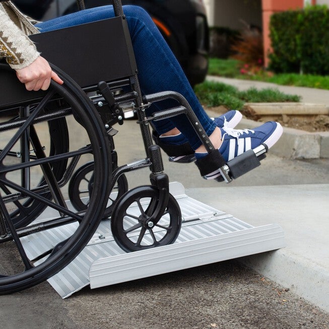 Sm Ramp Fashionable 600 lbs. Weight Capacity 24