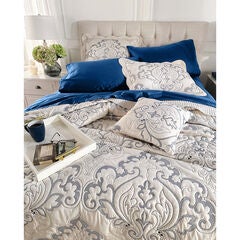 Amelia Bedspread