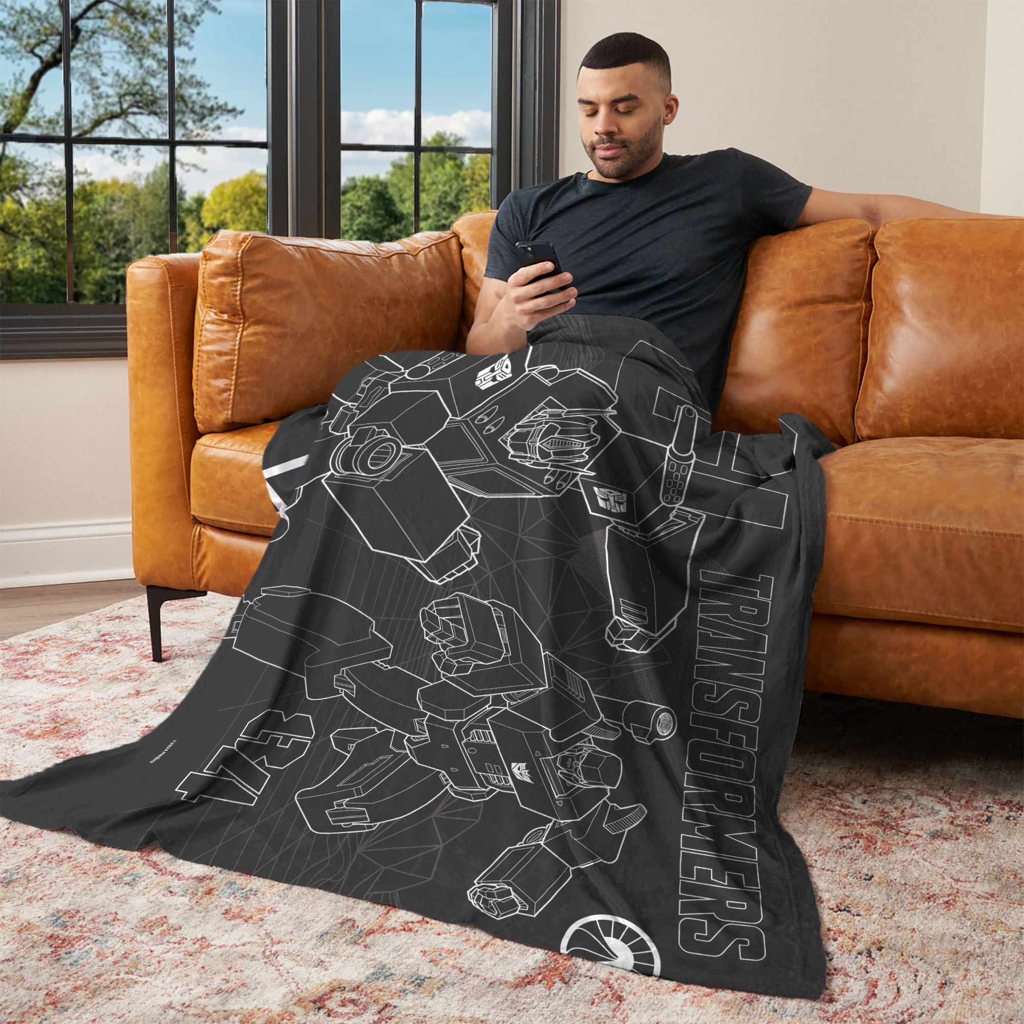 Hasbro Transformers G1 Optimus Prime And Megatron Silk Touch Throw Blanket 40X50 Inches, BLACK, alternate image number 2
