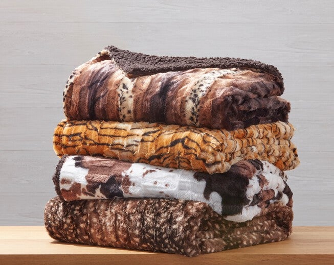 Faux Fur Animal Print Blanket, , alternate image number 3