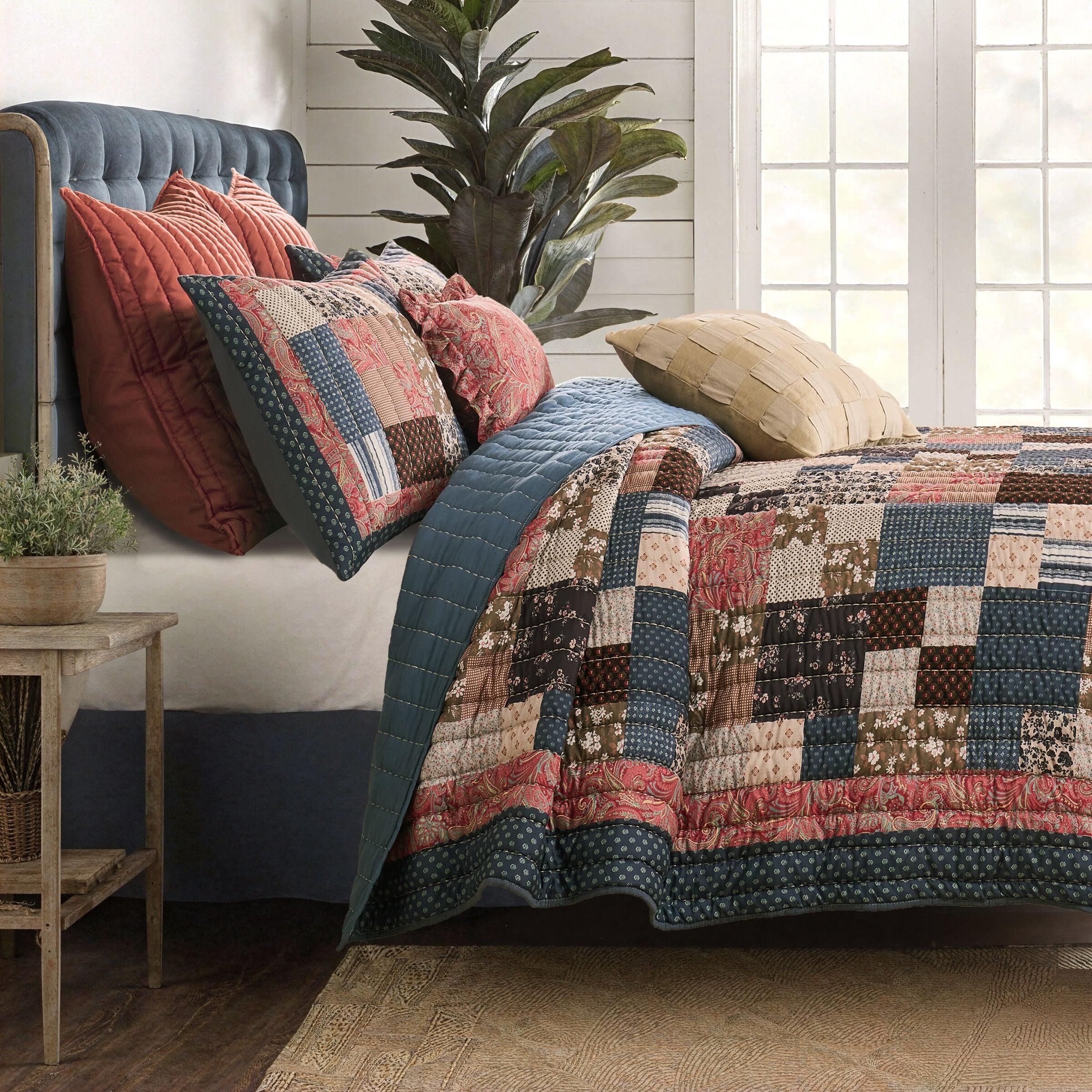 Shiloh Floral Geometric Patchwork Print Finely Stitched Quilt Set, CALICO, hi-res image number 0