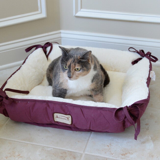 2-In-1 Cat Pet Bed & Fleece Mat, Burgundy/Ivory, , alternate image number null