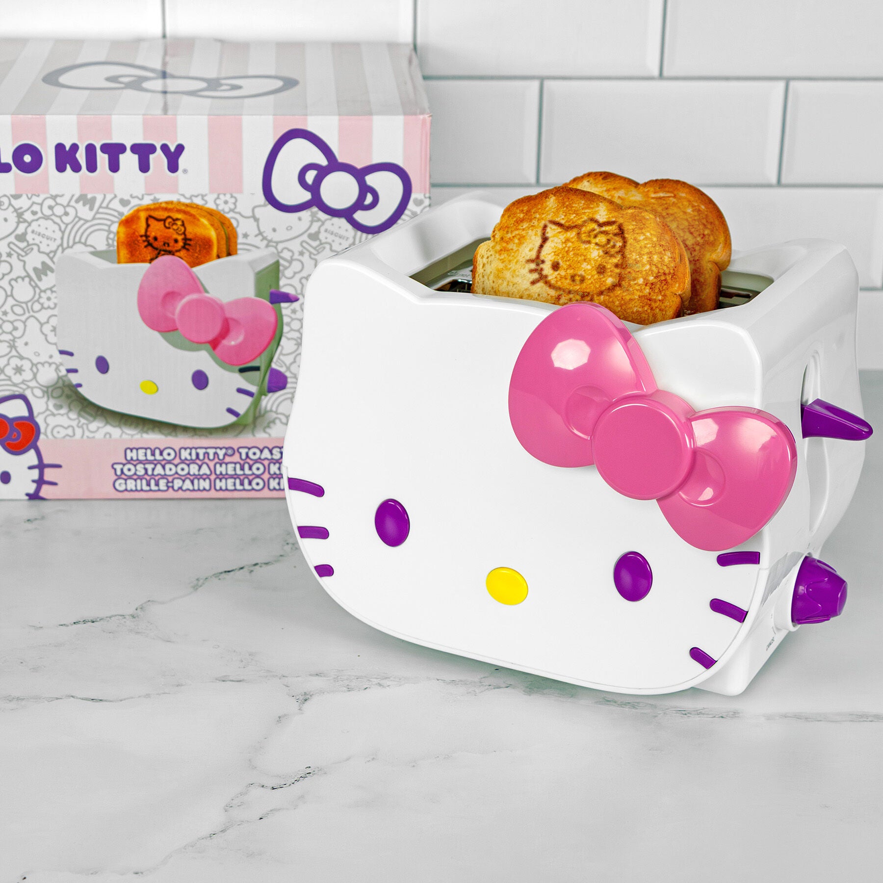 Uncanny Brands Hello Kitty Toaster - Thumbnail 4