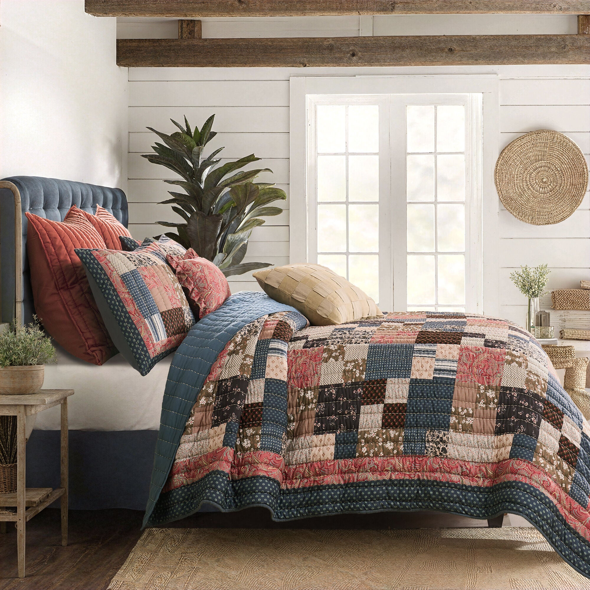 Shiloh Floral Geometric Patchwork Print Finely Stitched Quilt Set, CALICO, alternate image number 3