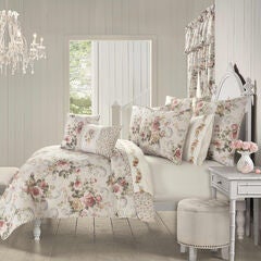 Chablis 3 Piece Quilt Set