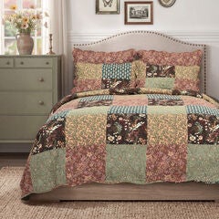 Hazel Floral Botanical Patchwork Print Quilt Set