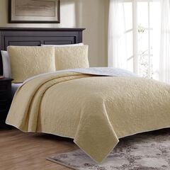 Marseille Quilt Set