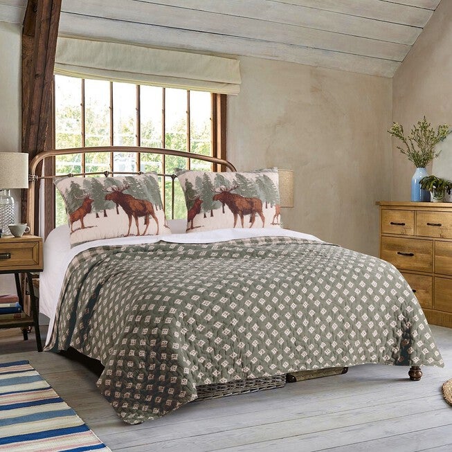Moose Creek Quilt And Pillow Sham Set, , on-hover image number 1