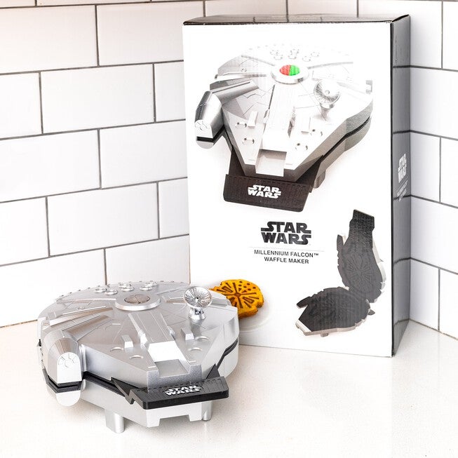 Star Wars Deluxe Millennium Falcon Waffle Maker, SILVER, alternate image number null