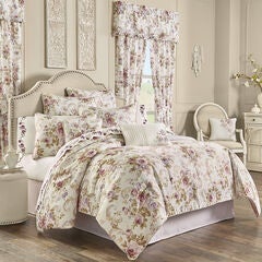 Chambord 4 Piece Comforter Set