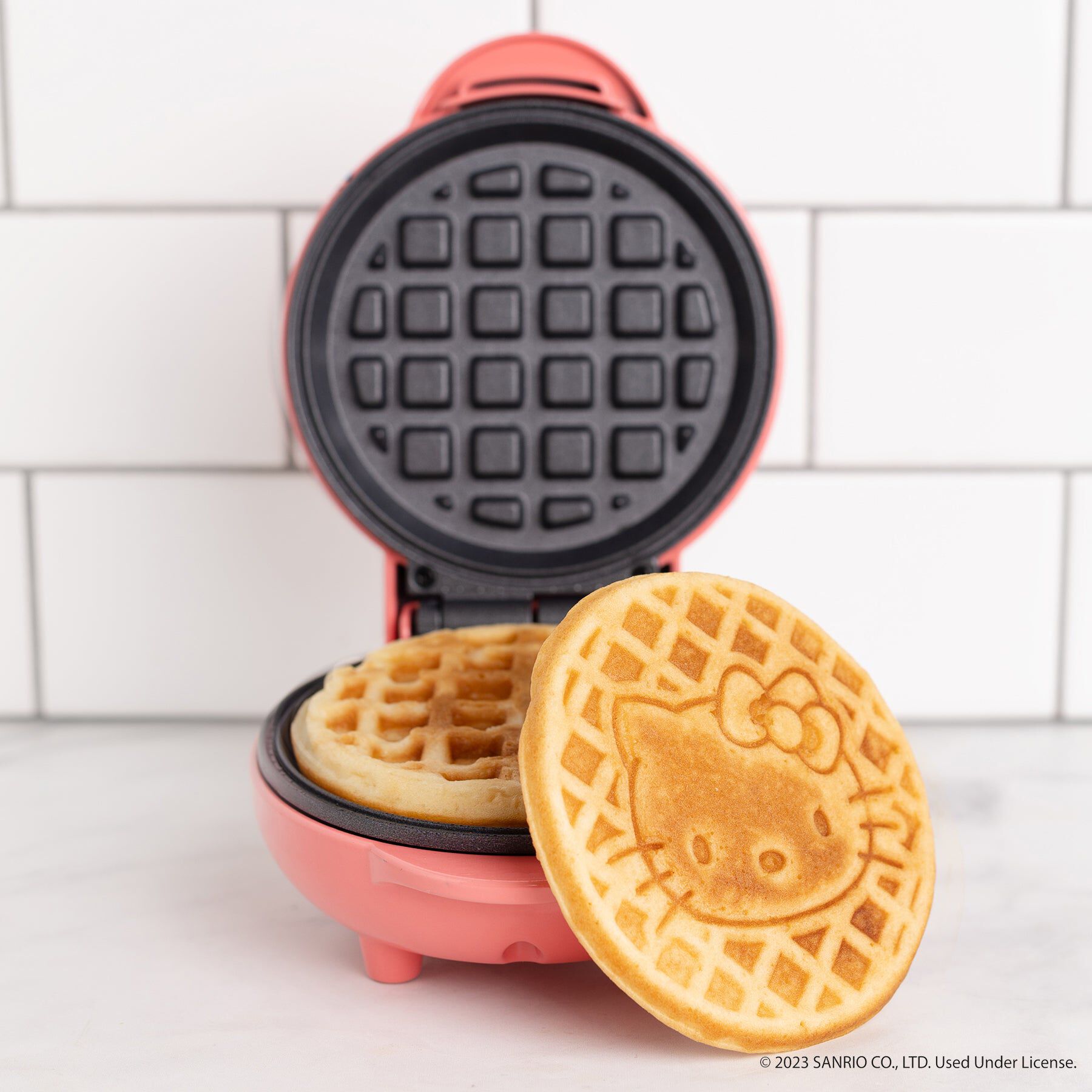 Uncanny Brands Hello Kitty Waffle Maker - Thumbnail 4