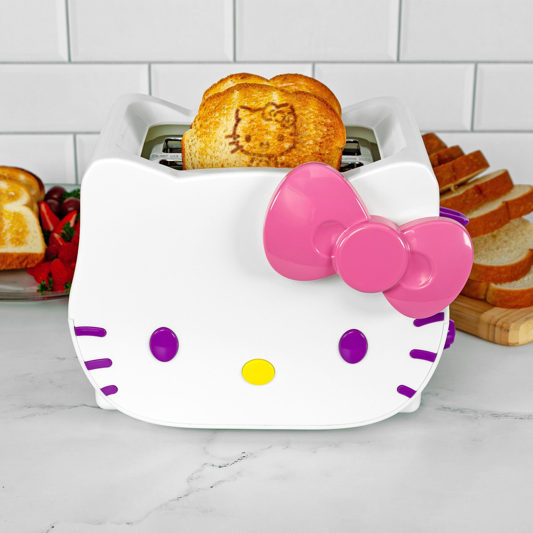 Uncanny Brands Hello Kitty Toaster - Thumbnail 3
