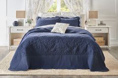 Amelia Bedspread