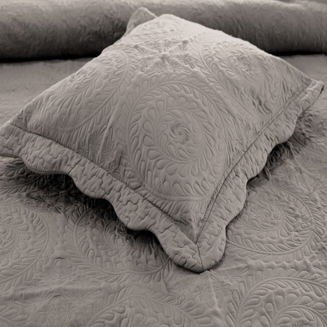 Embroidered Oversized Scalloped Edge Quilt Set, , alternate image number 2