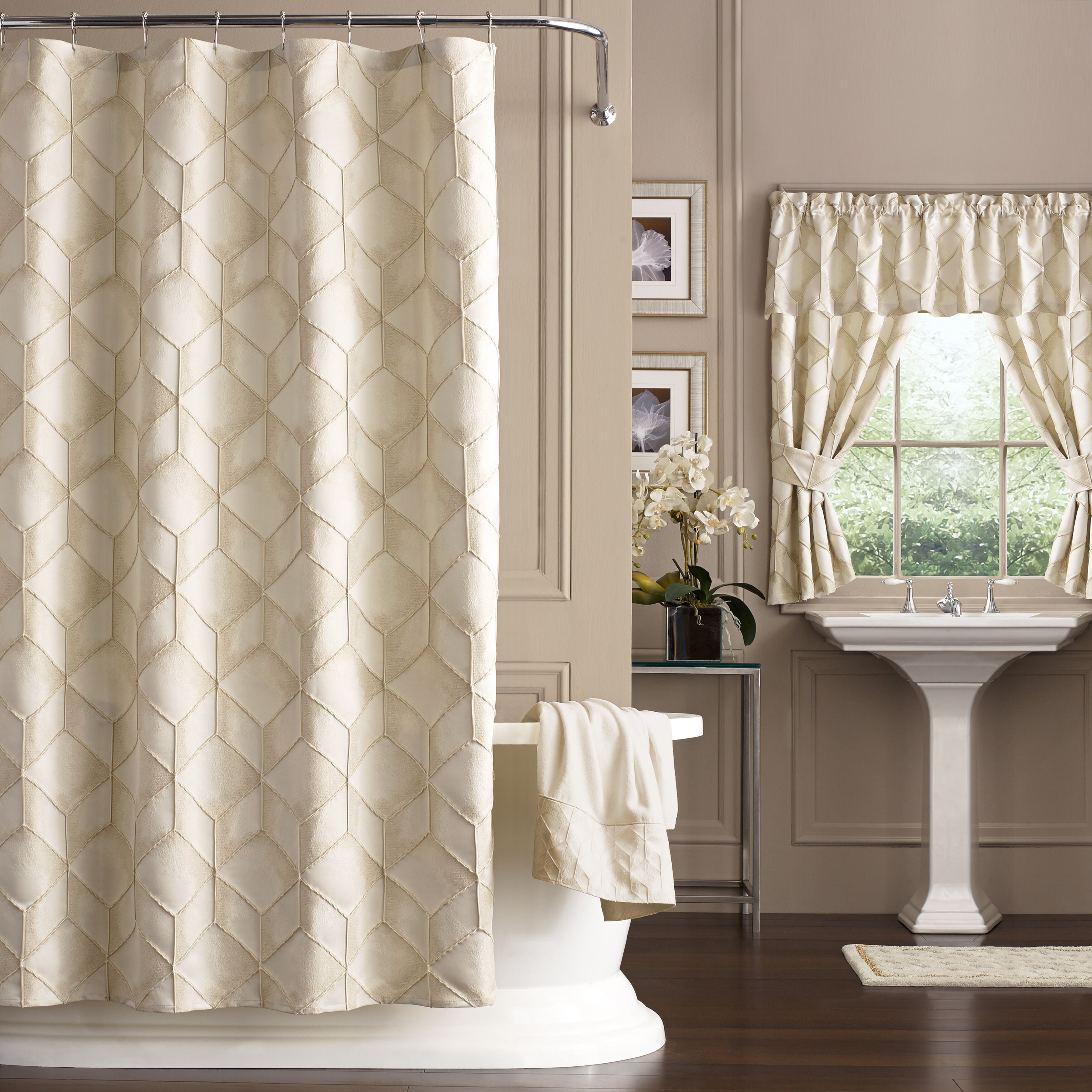 HORIZONS SHOWER CURTAIN, IVORY, hi-res image number 0