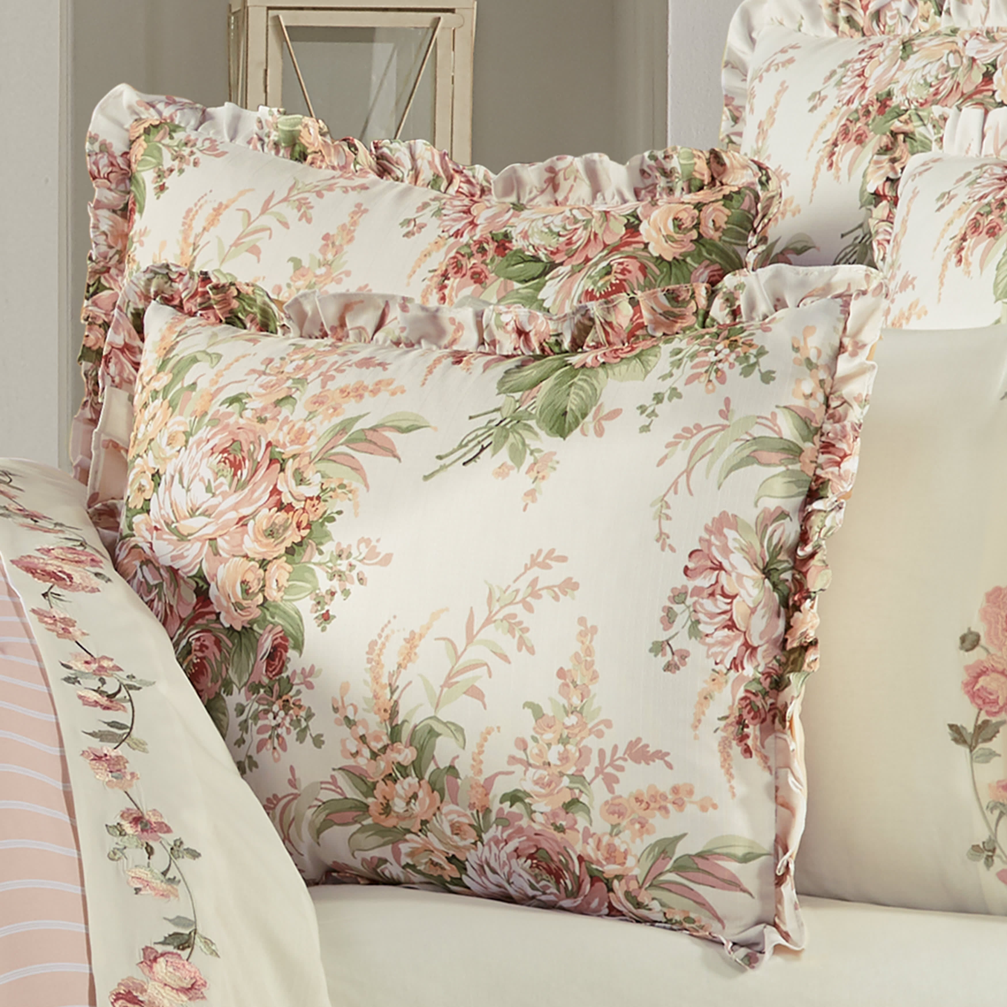 Estelle Coral 4 Piece Comforter Set, CORAL, alternate image number 2