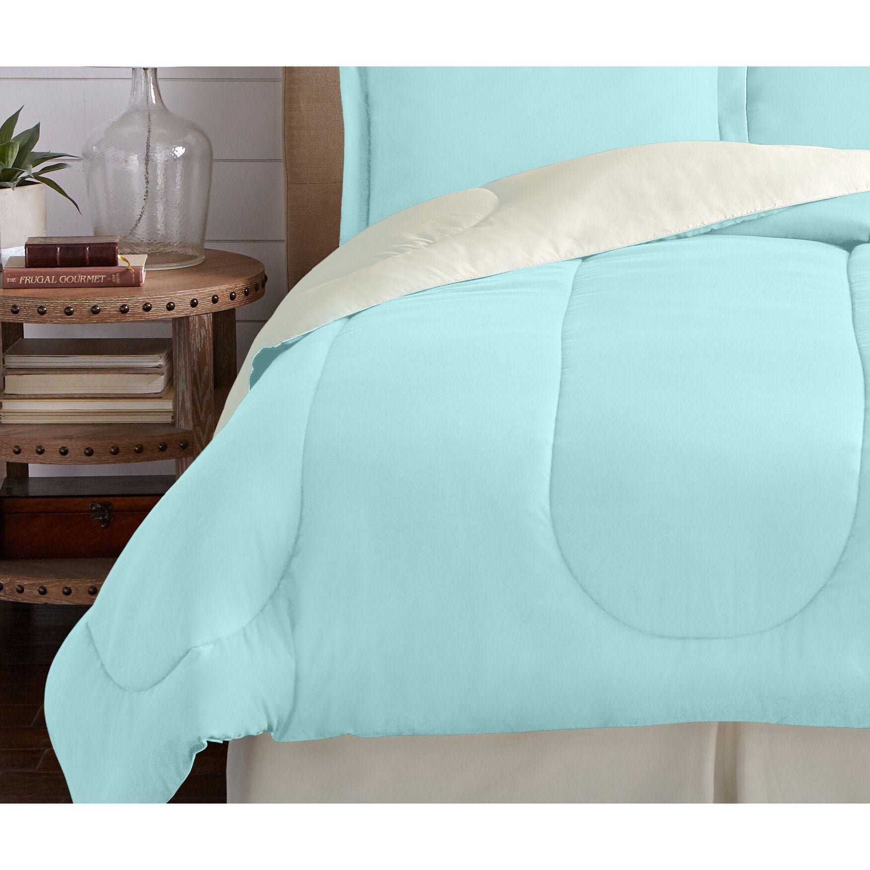 BH Studio Reversible Comforter, , alternate image number 2