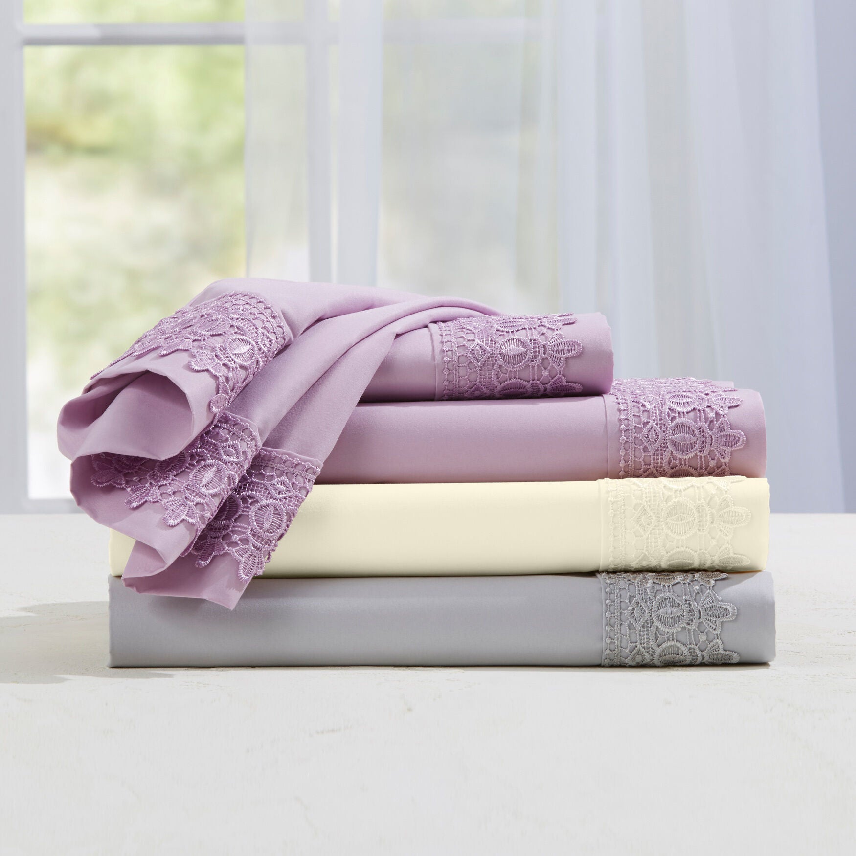 Fashionable 4pc Lace Trim Sheet Set, Orchid Roaman's