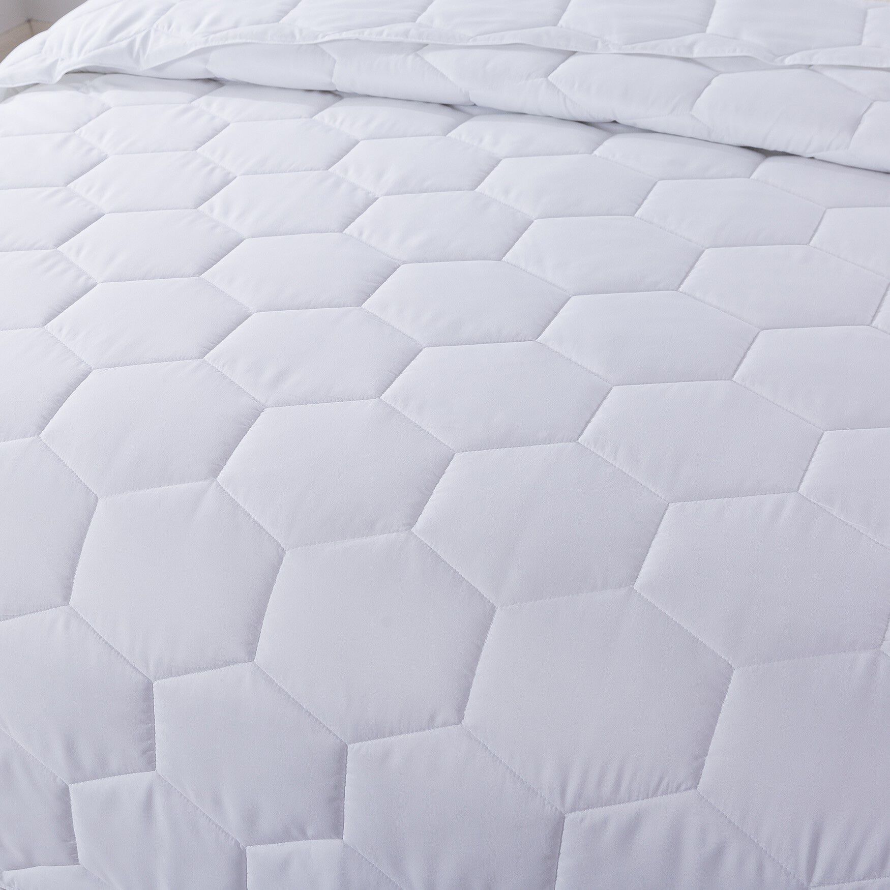 Honeycomb Down Alternative Blanket, White, , on-hover image number 1