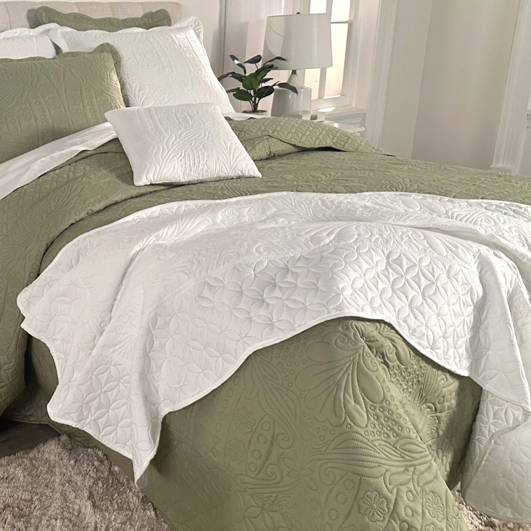Lily Damask Bedspread, , alternate image number 2