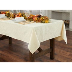 Damask 52" x 70" Tablecloth